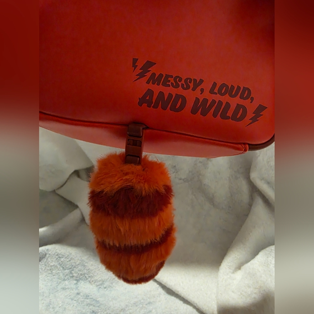 Disney Pixar Hard Tag Loungefly Turning Red - Mei Mei Mini Backpack - Picture 3 of 6